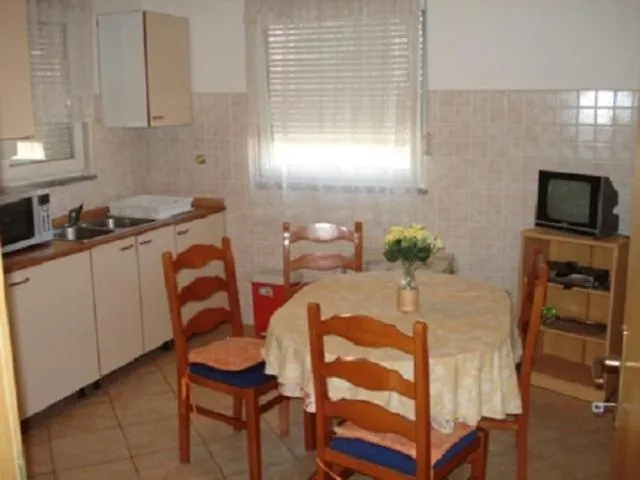 Apartment In Pula With Terrace, Air Conditioning, Wifi, Washing Machine 633-1 Croatie