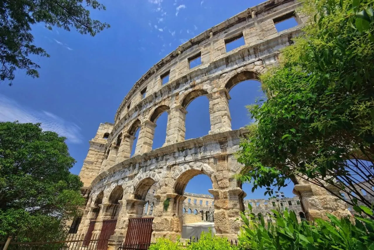 Apartment In Pula With Terrace, Air Conditioning, Wifi, Washing Machine 633-1