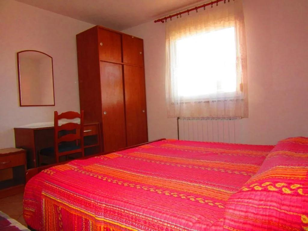 Apartment In Pula With Terrace, Air Conditioning, Wifi, Washing Machine 633-1 0*,