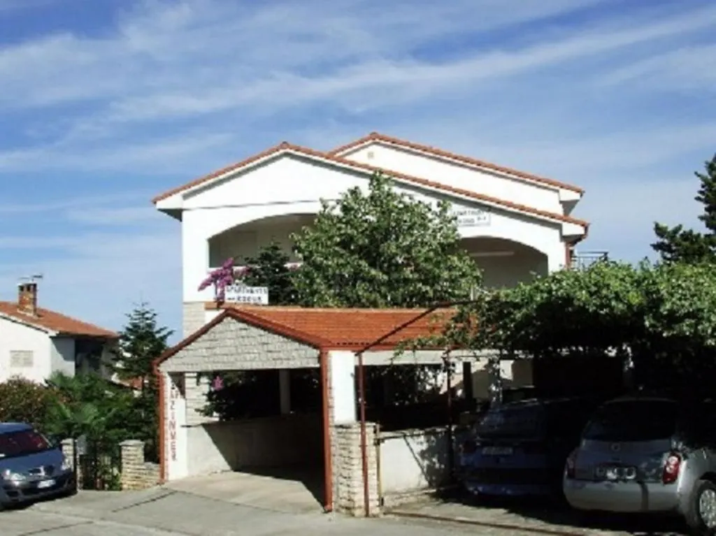 Apartment In Pula With Terrace, Air Conditioning, Wifi, Washing Machine 633-1 0*,  Croatie