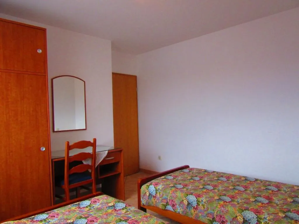 Apartment In Pula With Terrace, Air Conditioning, Wifi, Washing Machine 633-1